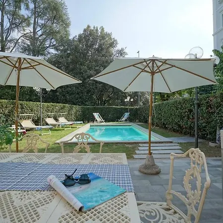 Lilli Con Piscina Riscaldata Apartment
